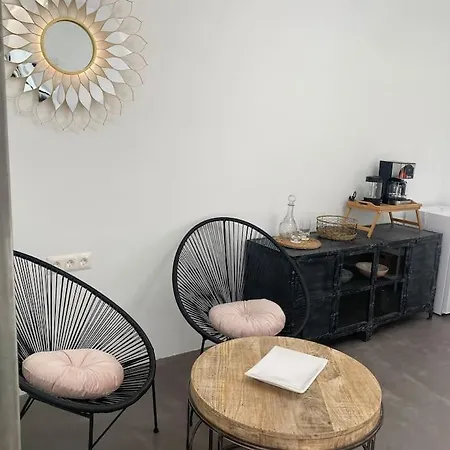Apartment Lovely In Original *